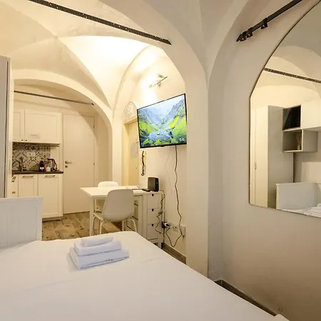 Nosadella Apartment *